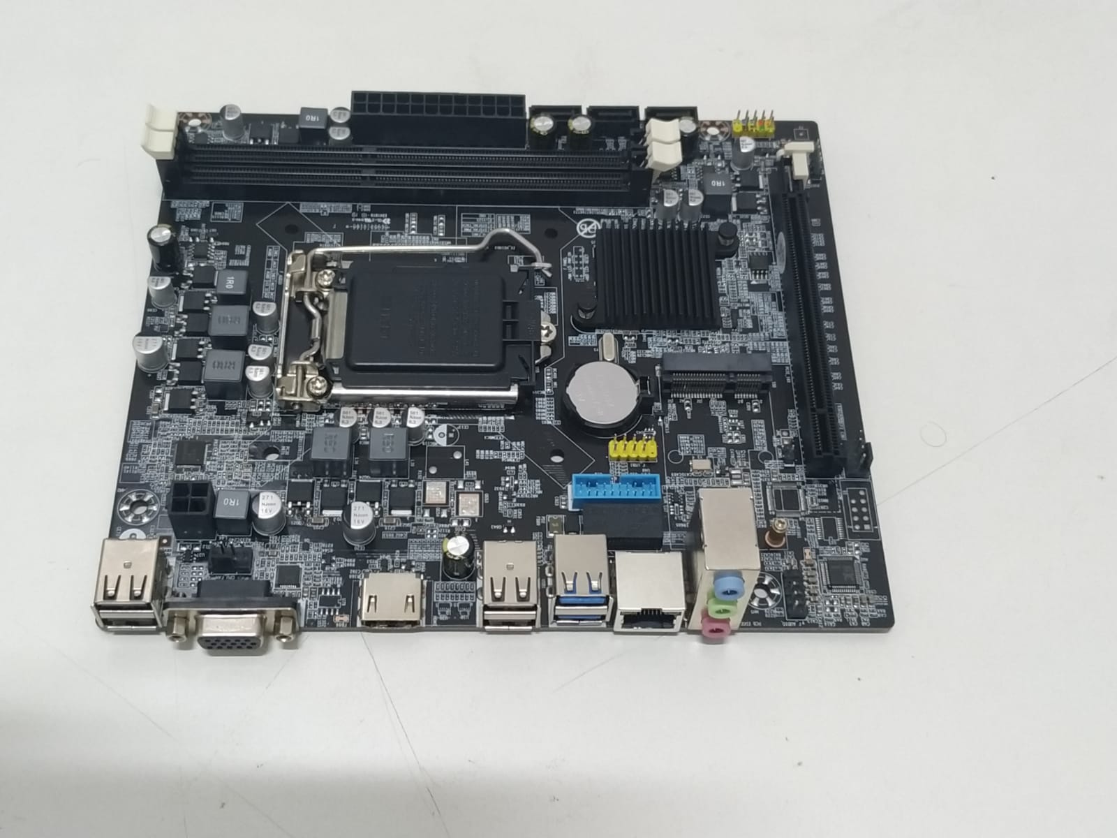 Mb 1151 Ddr3 Bpc H110z-d3 V 1.1 S/v/r/hdmi/vga/6 Usb Box